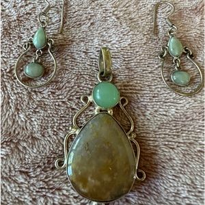 Beautiful Natural Stone Pendant and Earrings Set